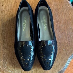 GUC So Good California Magdesians Black Suede Women's Flats Gold Accents